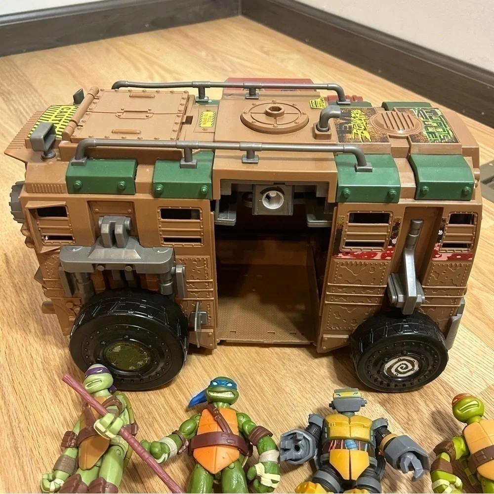 Teenage Mutant Ninja Turtles Shellraiser Vehicle W/ Action Figure Lot Kids Toy